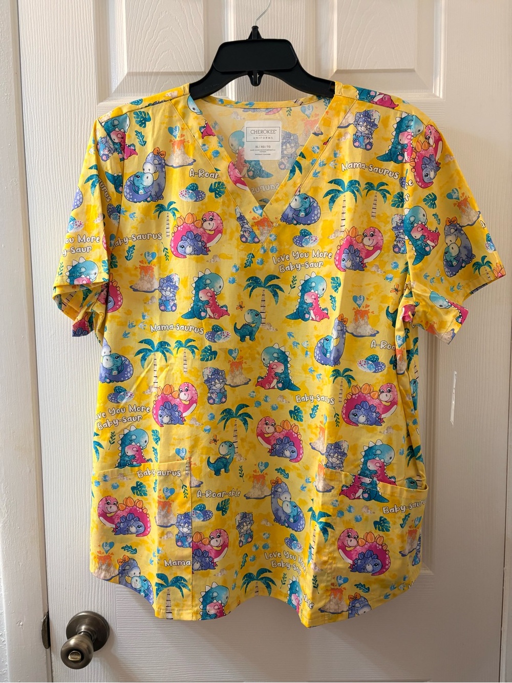 Cherokee Yellow V-Neck Baby Saur Dino Print Scrub Top Size XL